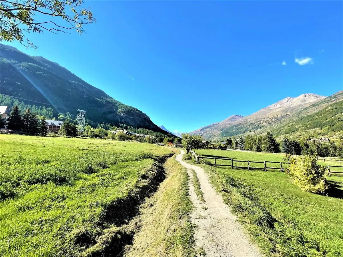 Appartement T2 Avec Jardin, Acces Facile Aux Remontees Et Centre Commercial A La Salle-Les-Alpes - Fr-1-330F-86 Serre Chevalier France