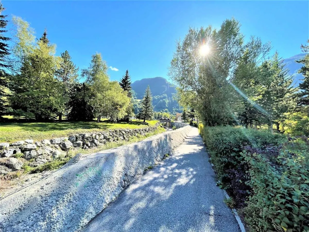 Appartement T2 Avec Jardin, Acces Facile Aux Remontees Et Centre Commercial A La Salle-Les-Alpes - Fr-1-330F-86 Serre Chevalier Apartment